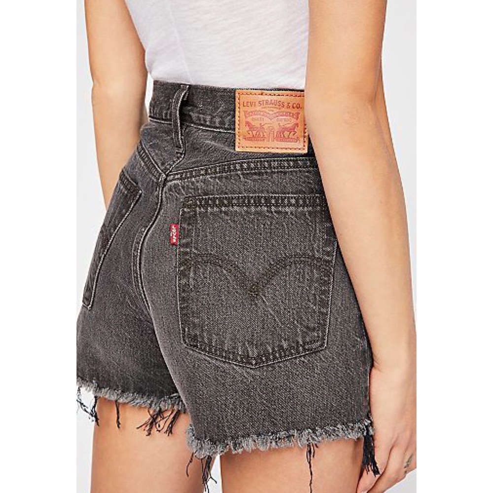 Levi’s wedgie jeans shorts black 26